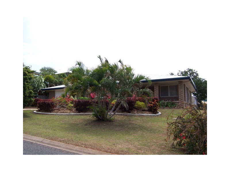 19 Greer Street, Meikleville Hill QLD 4703