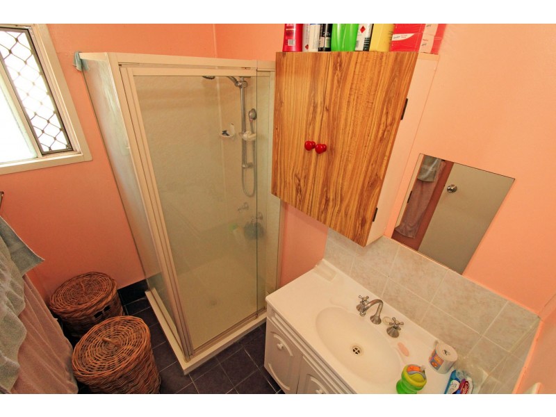 16 Hill Street, Emu Park QLD 4710