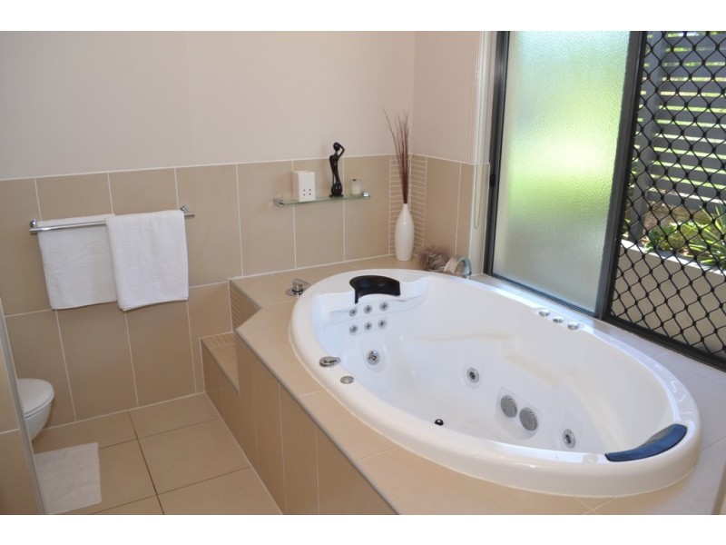 18 Jordan Avenue, Taranganba QLD 4703