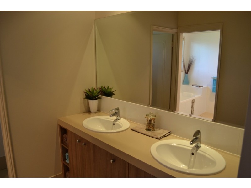 18 Jordan Avenue, Taranganba QLD 4703
