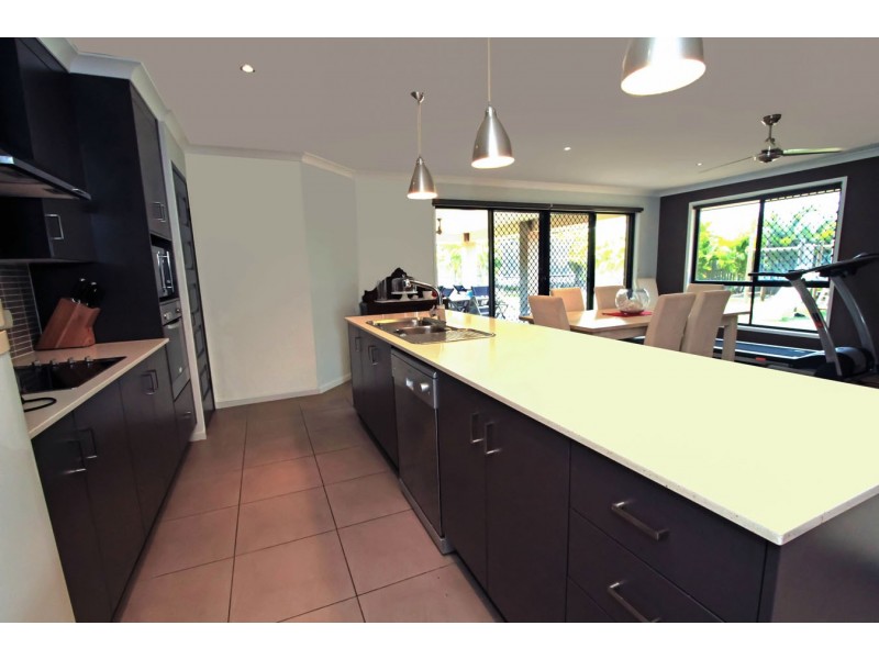 54 Lakeview Circuit, Mulambin QLD 4703