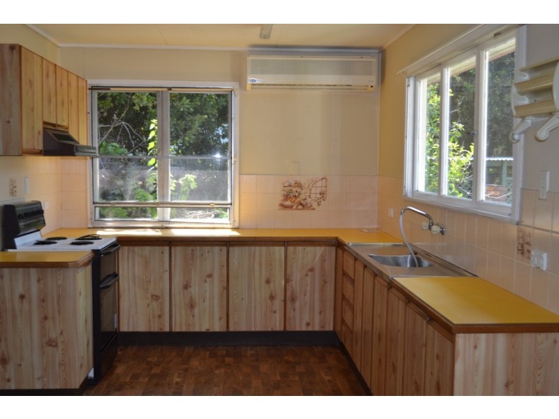 32 Tanby Road, Yeppoon QLD 4703