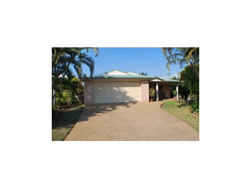 1 Waterview Drive, Lammermoor QLD 4703