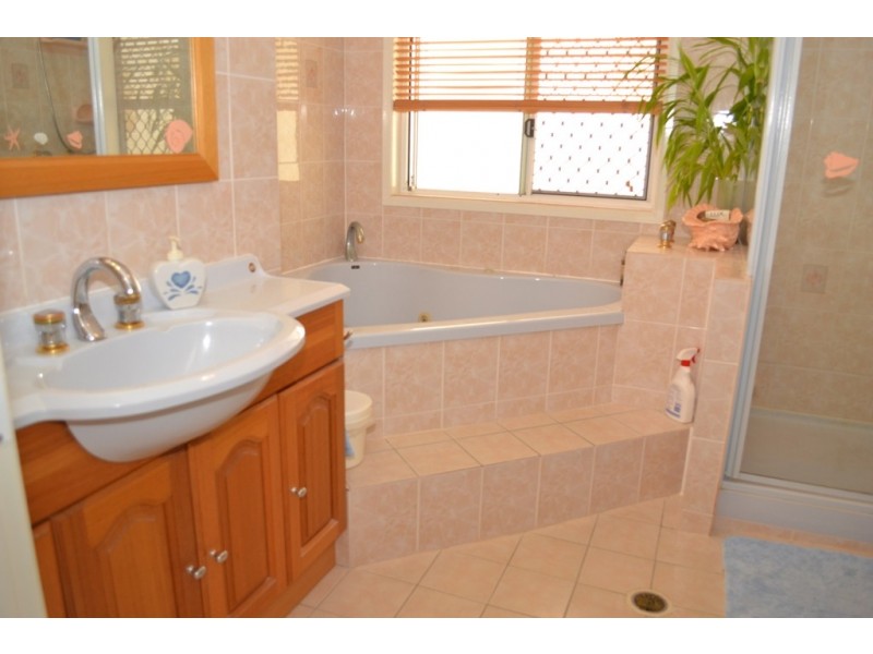 30 Greer Street, Meikleville Hill QLD 4703