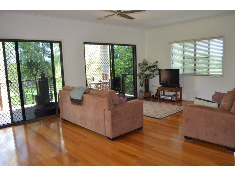 50 Old Scenic Highway, Lammermoor QLD 4703