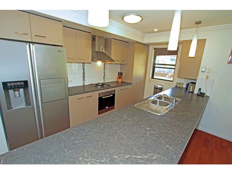 2 Outrigger Drive, Mulambin QLD 4703