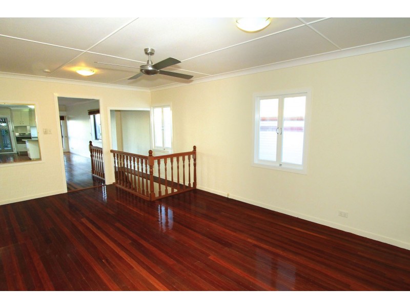 20 Ocean Parade, Cooee Bay QLD 4703