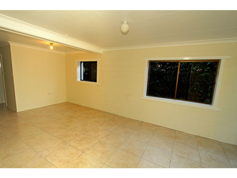 20 Ocean Parade, Cooee Bay QLD 4703