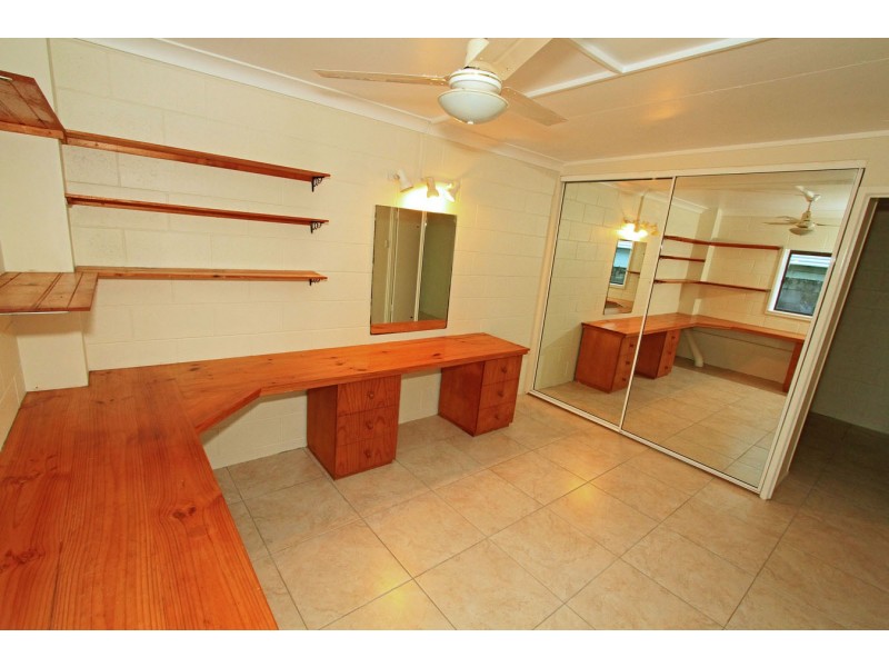 20 Ocean Parade, Cooee Bay QLD 4703