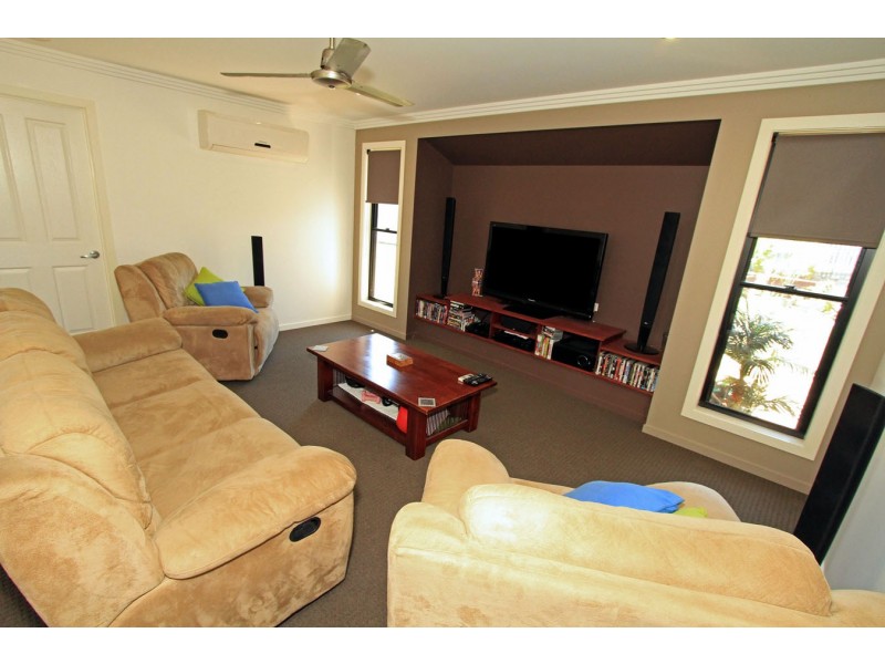 2 Outrigger Drive, Mulambin QLD 4703