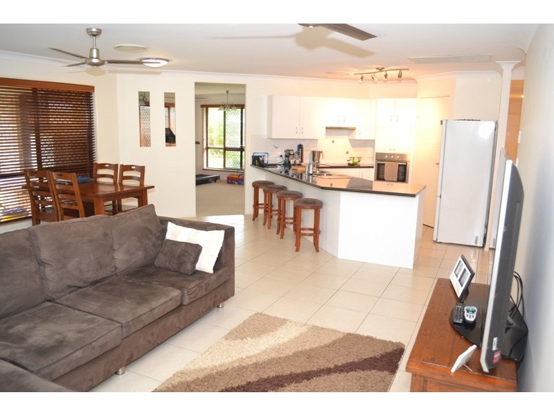 16 Saltwater Court, Mulambin QLD 4703