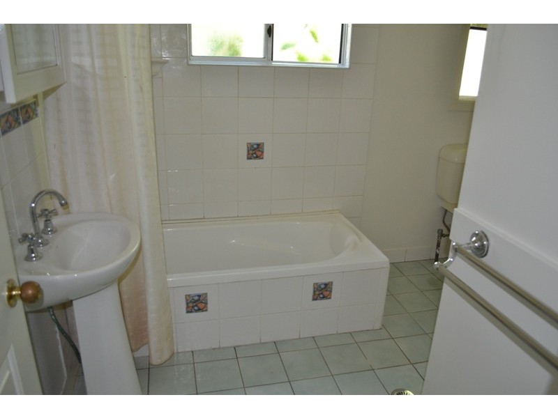 18 Ross Street, Yeppoon QLD 4703