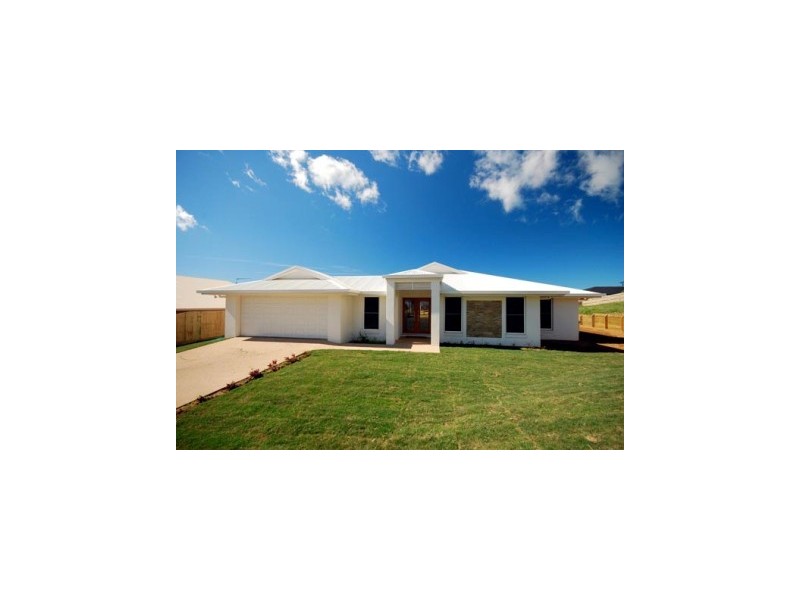 13 Barrington Court, Pacific Heights QLD 4703
