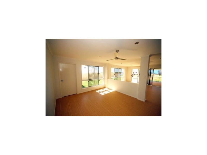 13 Barrington Court, Pacific Heights QLD 4703