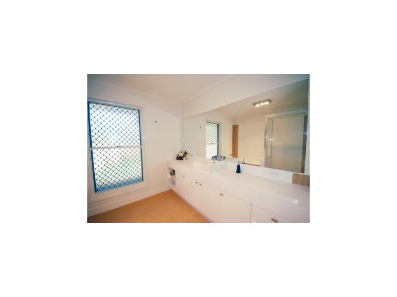 13 Barrington Court, Pacific Heights QLD 4703