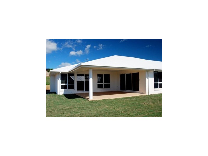 13 Barrington Court, Pacific Heights QLD 4703