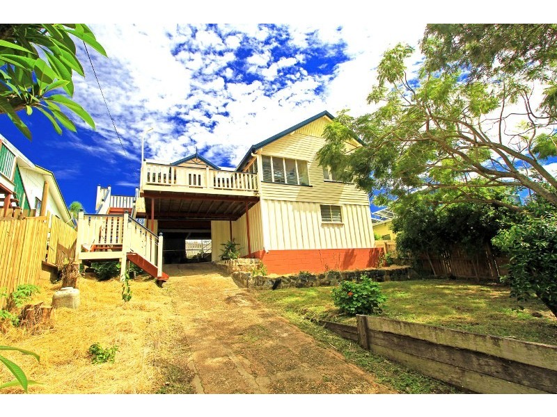 7 Phillip Street, Emu Park QLD 4710