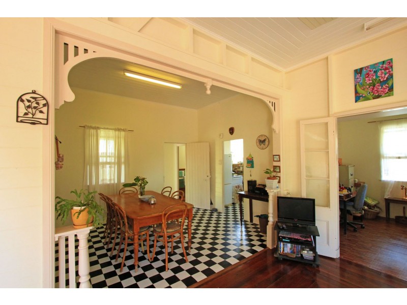 7 Phillip Street, Emu Park QLD 4710