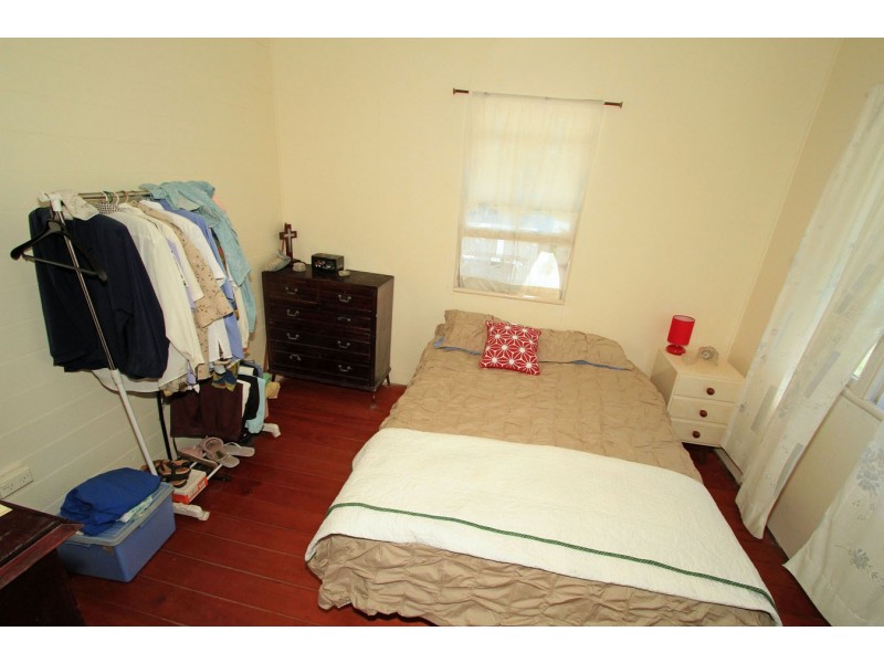 7 Phillip Street, Emu Park QLD 4710