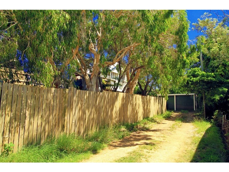 7 Phillip Street, Emu Park QLD 4710