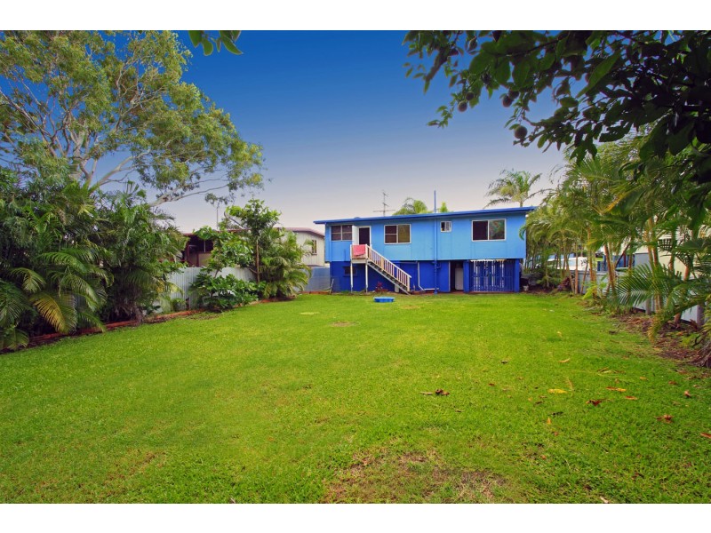 18 Cathne Street, Cooee Bay QLD 4703