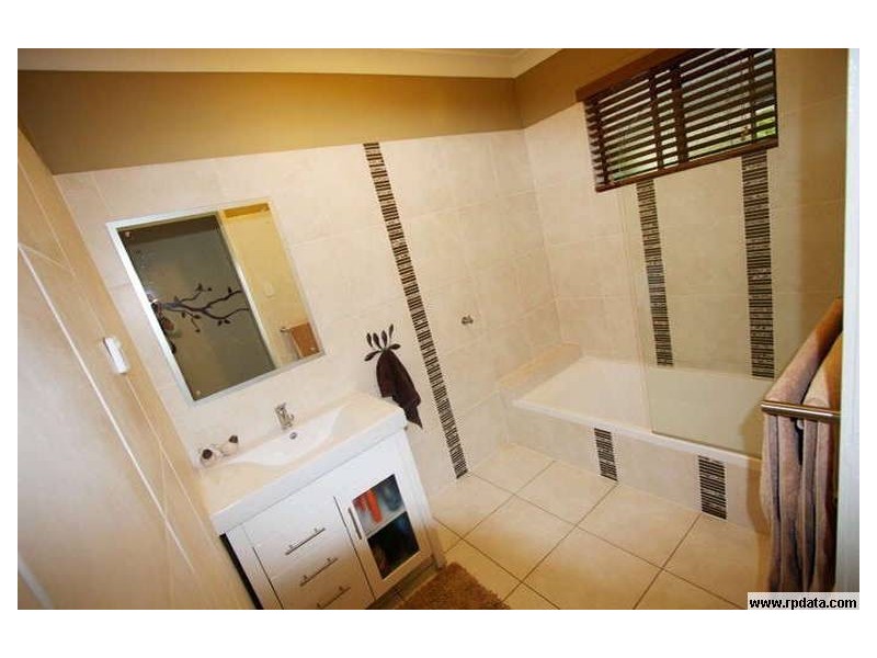 3a School Street, Yeppoon QLD 4703