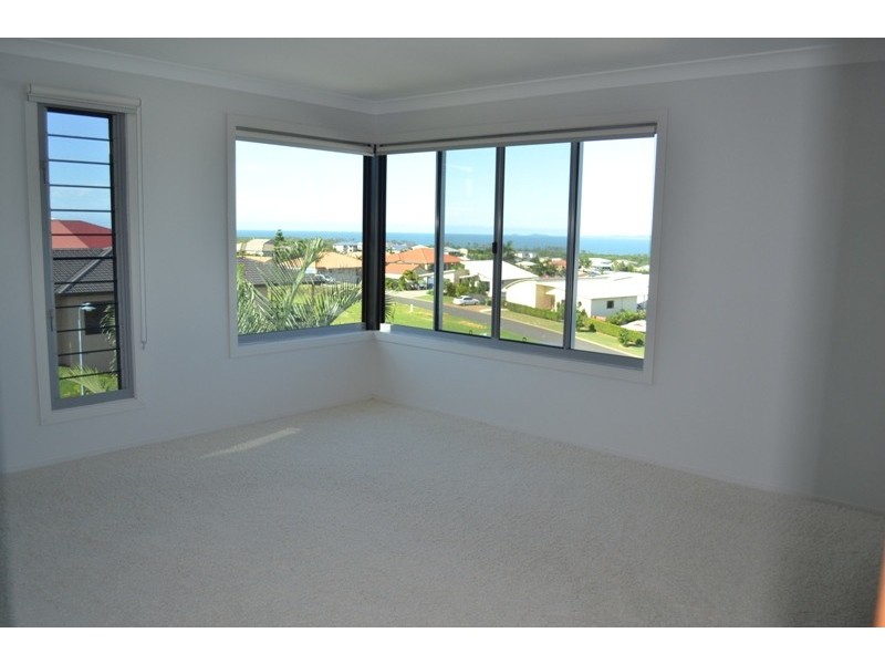 13 Mana Avenue, Pacific Heights QLD 4703