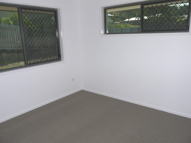 4 Beachley Place, Rosslyn QLD 4703