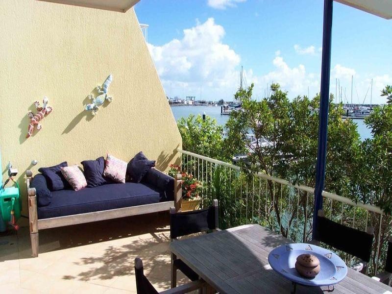 7 Bayside Way, Rosslyn QLD 4703