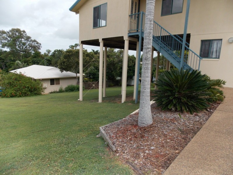 33 Olympia Avenue, Pacific Heights QLD 4703