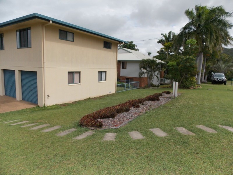33 Olympia Avenue, Pacific Heights QLD 4703