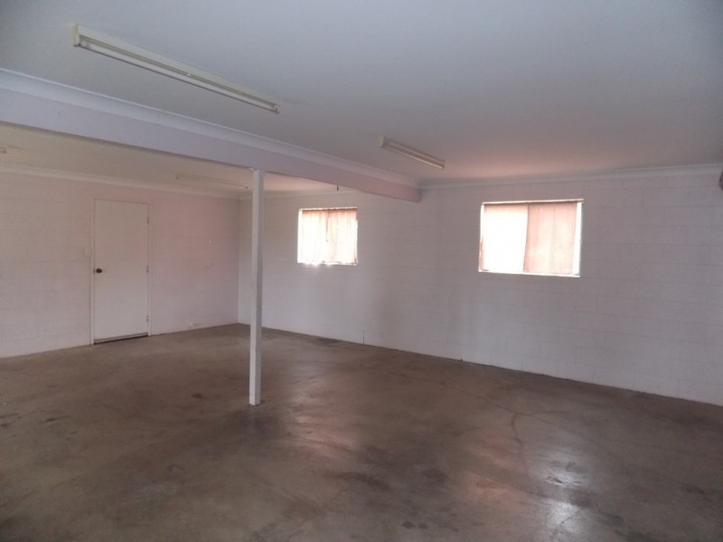 33 Olympia Avenue, Pacific Heights QLD 4703