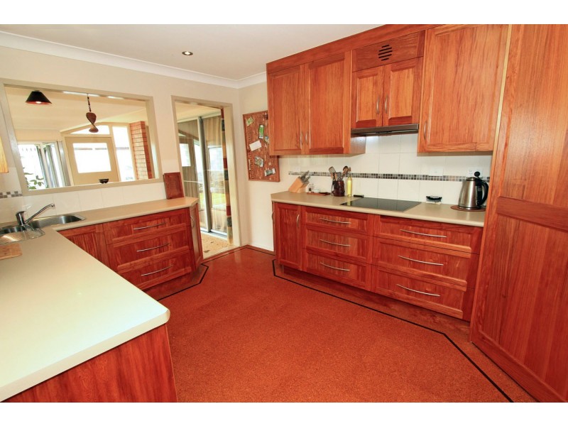 28 Thomas Street, Emu Park QLD 4710