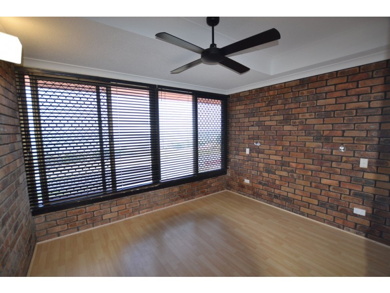 9/10 Kerr Street, Meikleville Hill QLD 4703