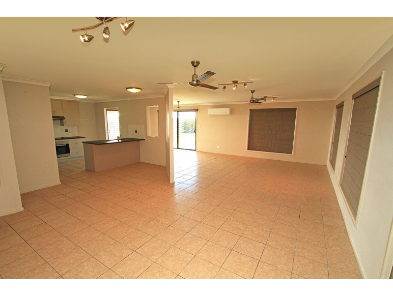 75 Amalfi Drive, Zilzie QLD 4710