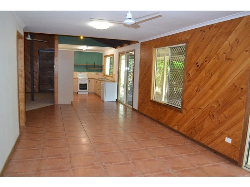 1048 Scenic Highway, Kinka Beach QLD 4703