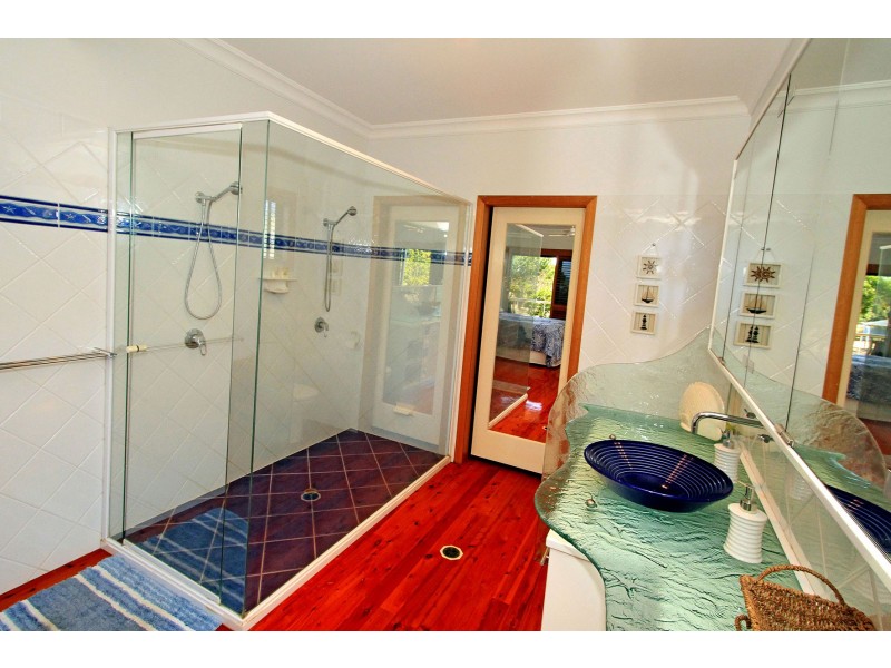 142 Schofield Parade, Keppel Sands QLD 4702