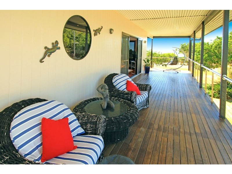 142 Schofield Parade, Keppel Sands QLD 4702