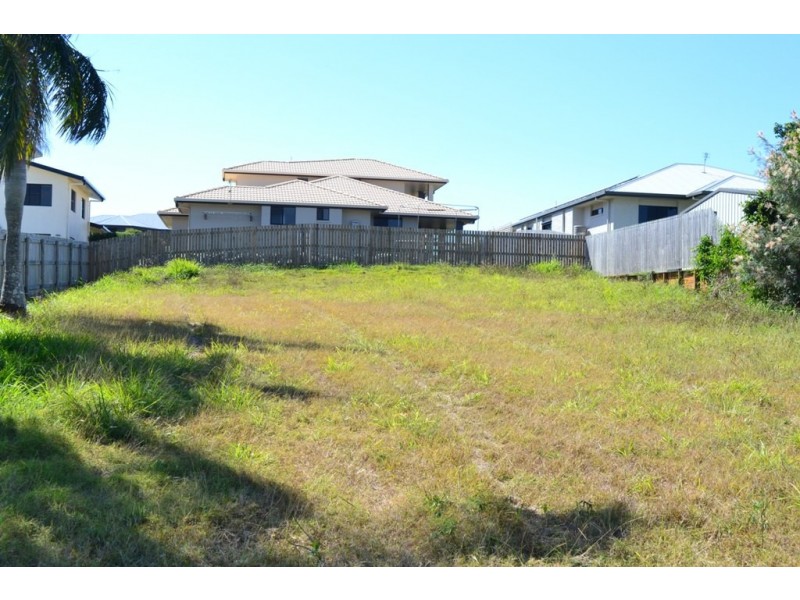 5 Miami Crescent, Pacific Heights QLD 4703