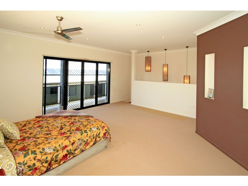 31 Miami Crescent, Pacific Heights QLD 4703