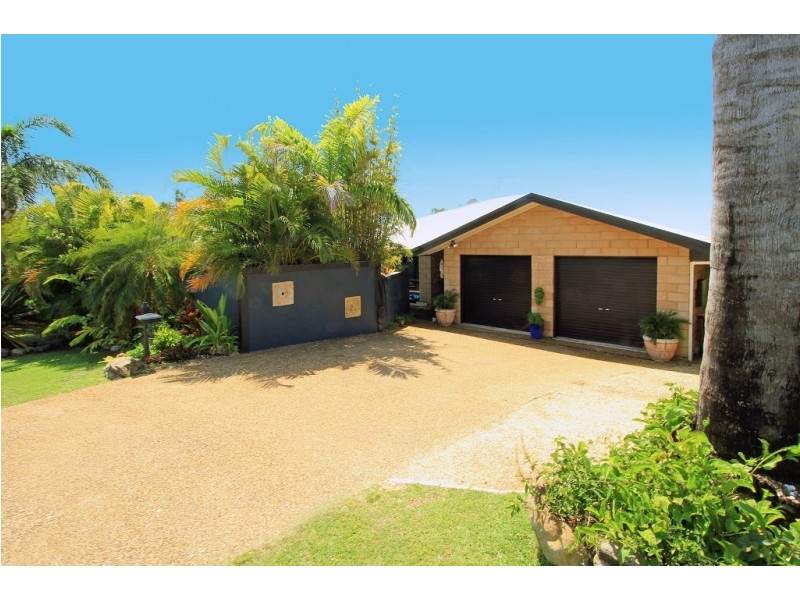 18 Macaulay Way, Pacific Heights QLD 4703