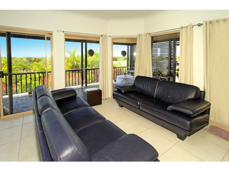 18 Macaulay Way, Pacific Heights QLD 4703