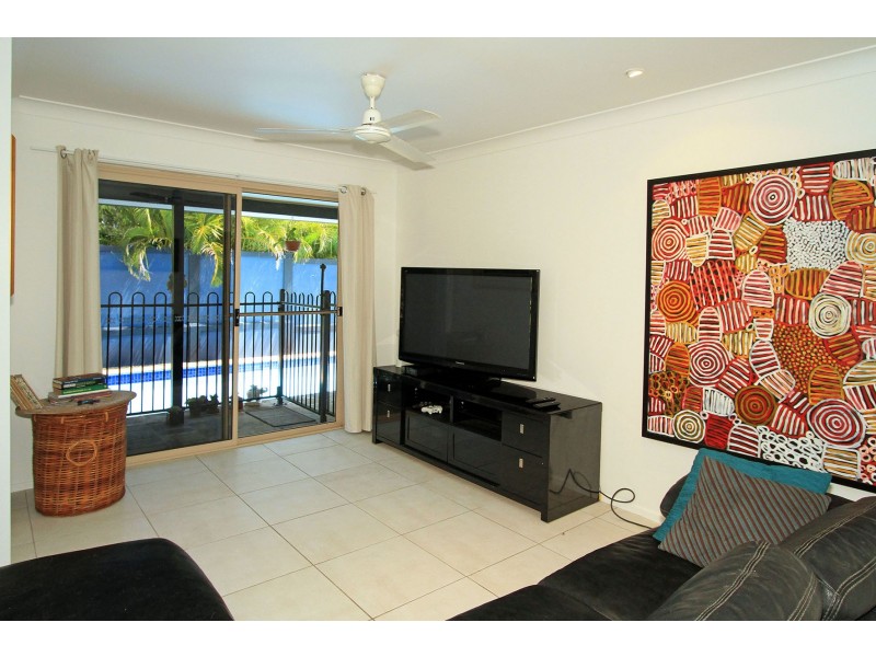 18 Macaulay Way, Pacific Heights QLD 4703
