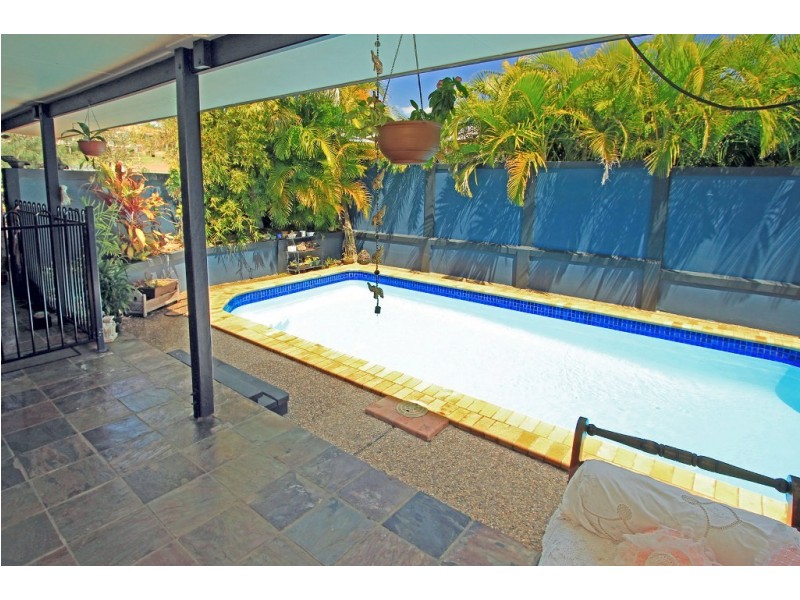 18 Macaulay Way, Pacific Heights QLD 4703