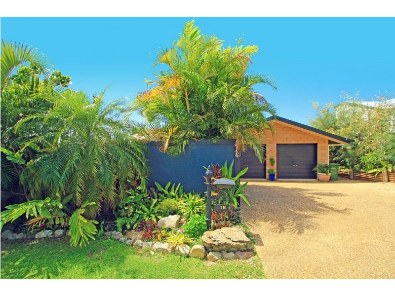 18 Macaulay Way, Pacific Heights QLD 4703