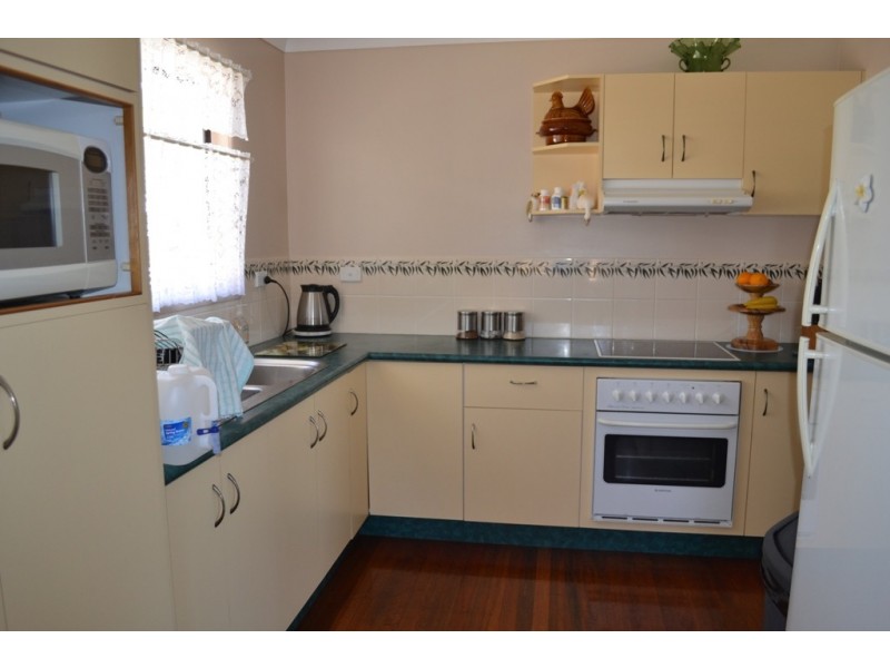 147 Matthew Flinders Drive, Cooee Bay QLD 4703
