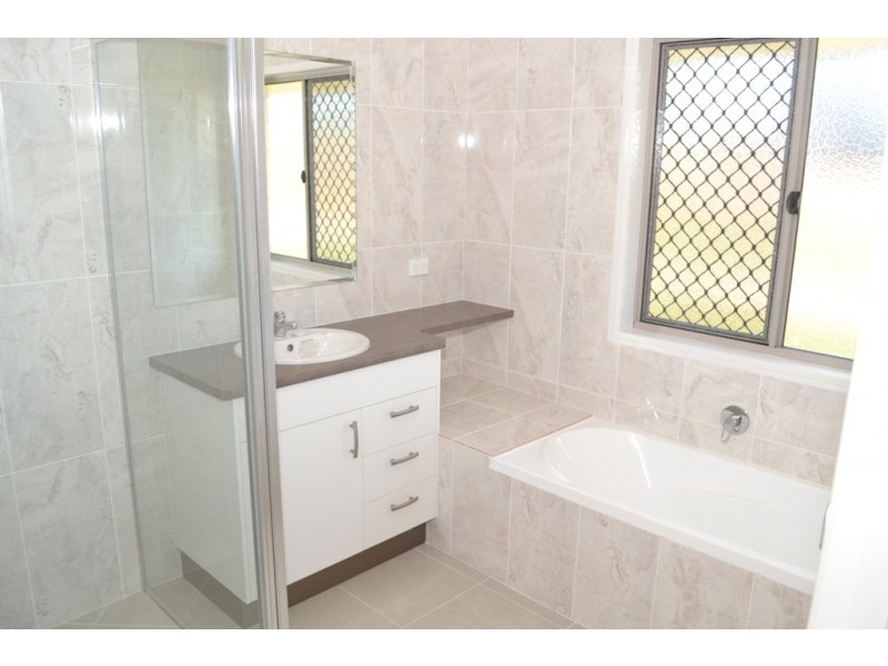 3 Webb Place, Barmaryee QLD 4703