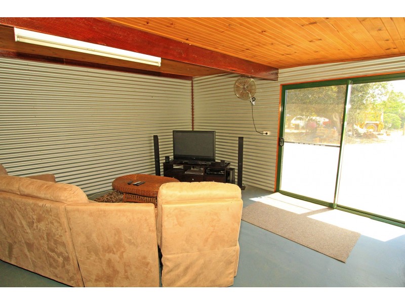 80 Hoys Road, Coowonga QLD 4702