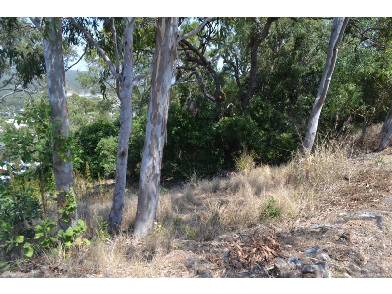 5 Banksia Place, Taranganba QLD 4703