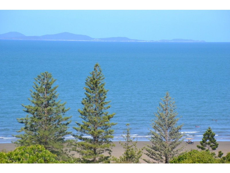 8 Gus Moore Street, Yeppoon QLD 4703